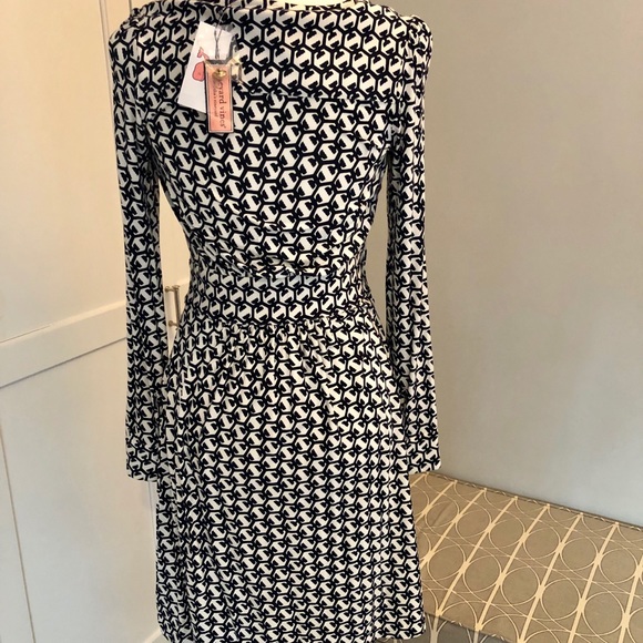 NWT VineyardVines SeaJewel Jersey Dress - Picture 7 of 8